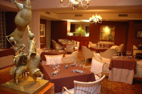 Royal by Rex Resorts - Restaurant